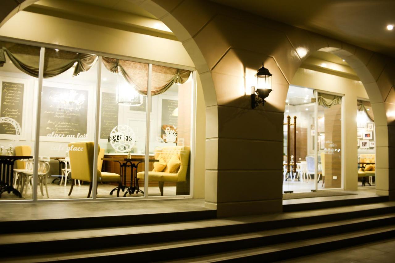 โรงแรมคาร์ลิโต ตาเคย์เทย์ Tagaytay City ภายนอก รูปภาพ