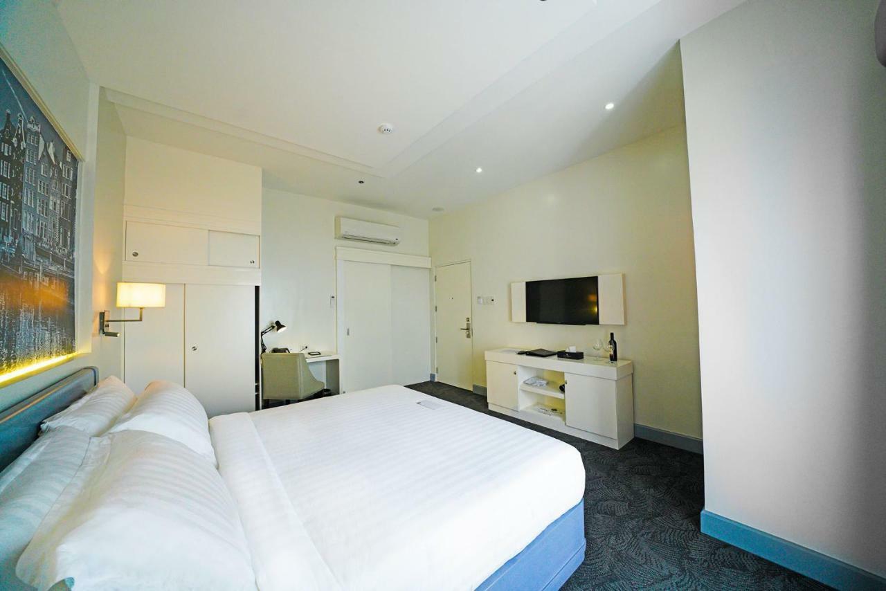 โรงแรมคาร์ลิโต ตาเคย์เทย์ Tagaytay City ภายนอก รูปภาพ