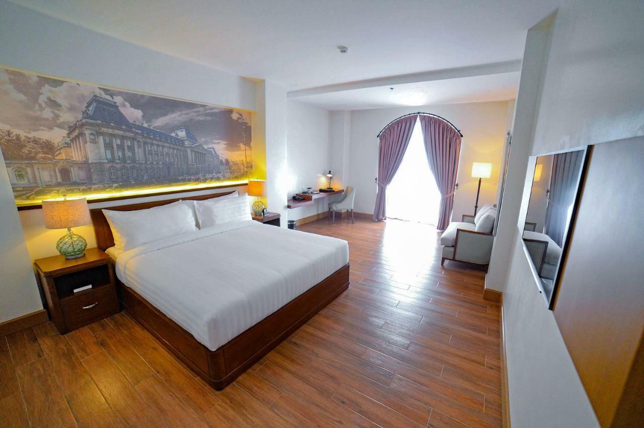 โรงแรมคาร์ลิโต ตาเคย์เทย์ Tagaytay City ภายนอก รูปภาพ