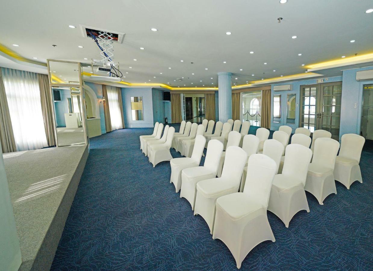 โรงแรมคาร์ลิโต ตาเคย์เทย์ Tagaytay City ภายนอก รูปภาพ